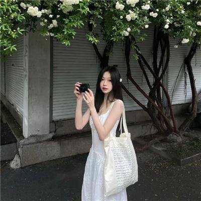 聪明的金发美女